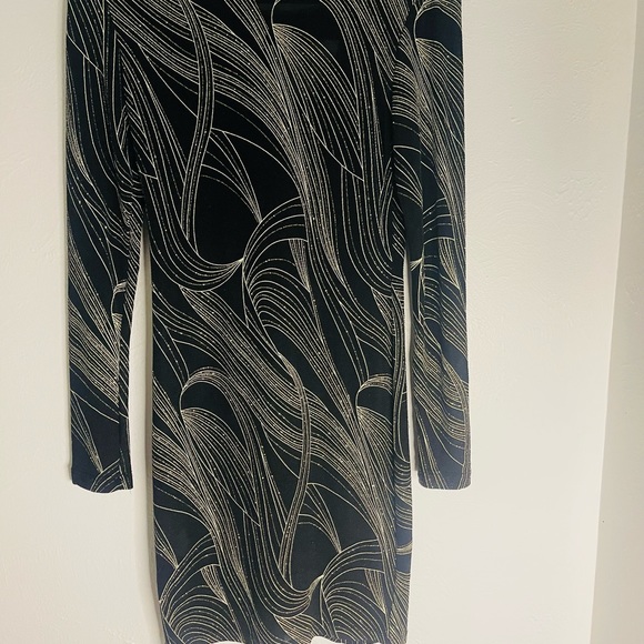 All Eyes on YOU in this Snap-Little, Black Sparkling Party Dress, Size Large. - Picture 6 of 8